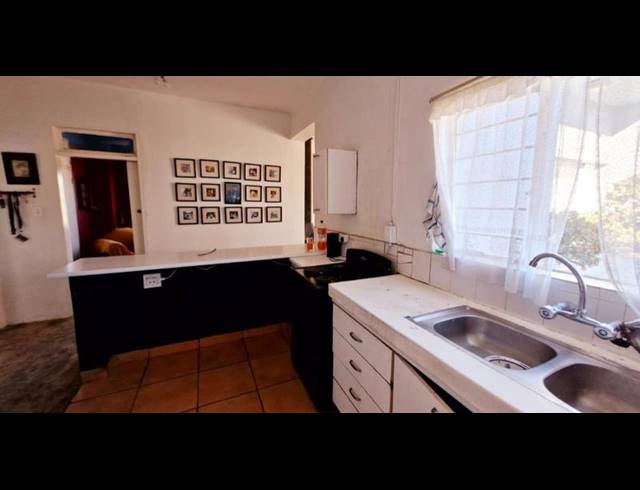 2 BEDROOM APARTMENT FOR SALE IN TOWNSVIEW